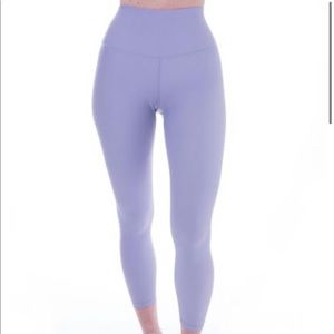 The Desa'ree II Swift Legging : 23" - Lavender